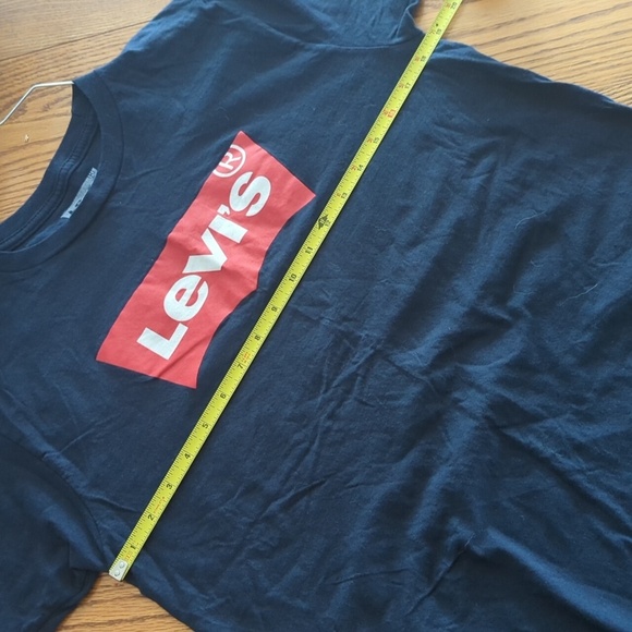 Levi Logo Graphic Short Sleeve Tee Shirt Size M Navy and Red - Picture 5 of 6